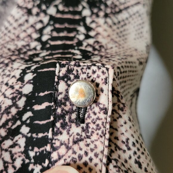 Cato Women's L V-Neck Pink/Black Snake Print Long Sleeve Blouse - Picture 6 of 8